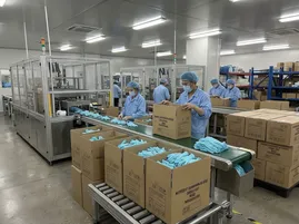 Private-label and brand owner nitrile glove OEM manufacturing