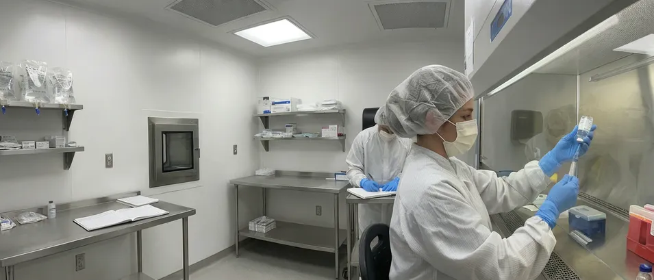 Hospital pharmacy compounding cleanroom USP 797 800 compliance